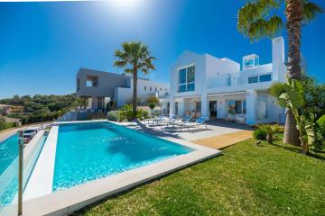 All About Villa Paloma