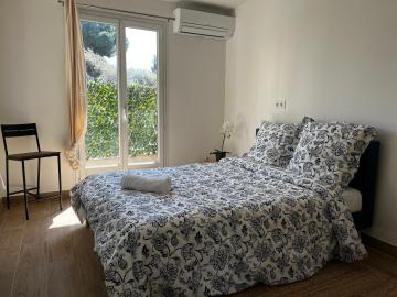 Antibes centre, 3 Chambres, 2 Salles de bain, Clim, Terrasse, Wifi