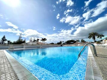 Apartamento con piscina, Wifi Gratis, a 750 m de la playa en Tenerife Sur