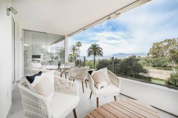 APARTAMENTO CON VISTAS AL MAR, LA MONTAÑA Y GOLF