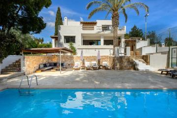 New! Villa Romero Renovated
