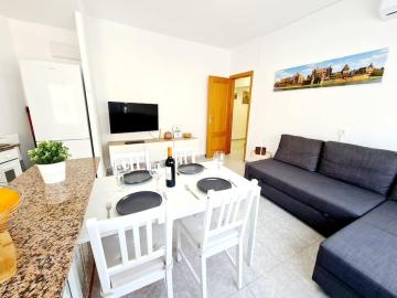 Comfy Apartment With a Castle View