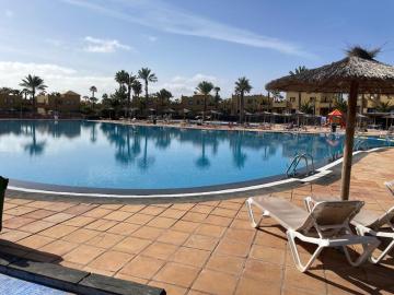 Casa Mari y José con grandes piscinas y wifi gratis