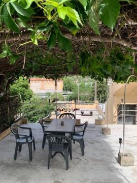 Maison 2 chambres grande terrasse ales proche gare