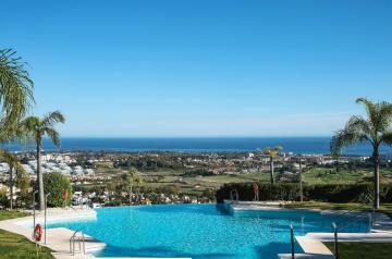 Wonderful 3-bedroom apartment with garden and amazing views Hacienda Senorio Cifuentes Quartiers