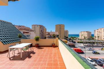 WintowinRentals Penthouse ideal for families in Torrox Costa