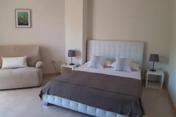 Apartment with 2 Big Bedrooms on Suite + Terraces