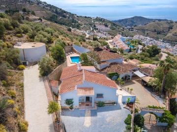 VILLA LAURA