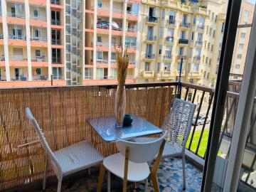 Magnifique appartement 60m2 ,3 pièces , équipée,très lumineux, 2 minutes à pied de la plage
