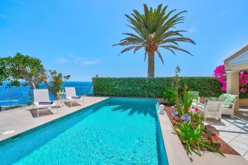 Villa Bouganvilla direkt am Meer mit Pool