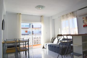 3-Bed Apartment 100M from Beach!