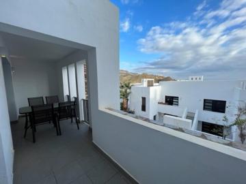 Macenas 2 Bedroom R005