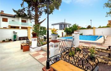 Beautiful Home In El Ventorrillo With Outdoor Swimming Pool, Private Swimming Pool And 3 Bedrooms