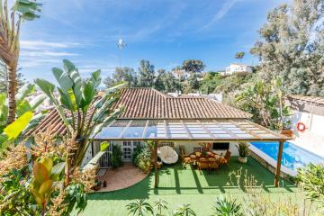 Villa with private pool and garden in Benajarafe