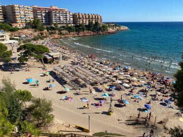 Beautiful apartment in Salou with pool access