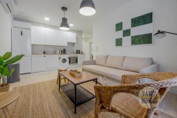 Spacious new apartment para 7 en la Plaza de Tirso de Molina