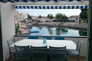 Port Petit casa al canal