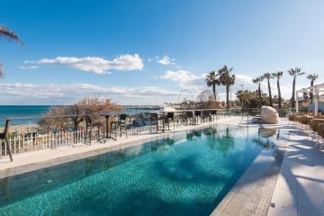 ALOHA PUERTO PRIVATE APARTMENT 1st line Carihuela Beach