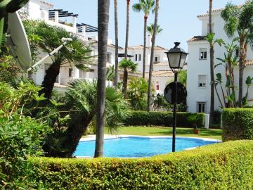 Apartamento en Los Naranjos de Marbella