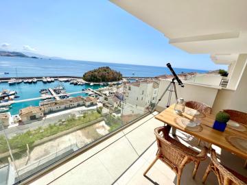 Cona Marina Luxury