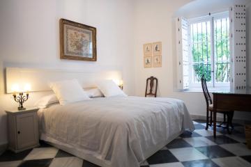 GATU PREMIUM Apartamento Palacio Oneto con Jardín Privado