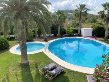 Authentic Villa with amazing pool