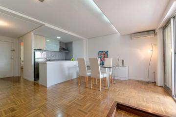 Very central and sunny apartment in Gran Via