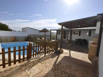 Casa con piscina privada solo familias y pareja II