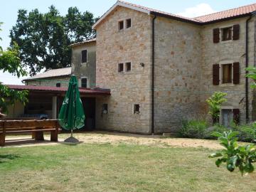 Family Farm Cerjani