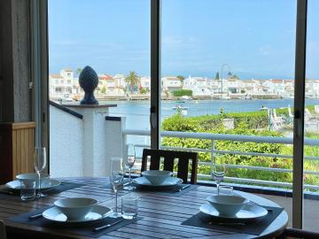 Apartamento en el canal de Empuriabrava I