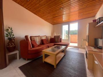 Ático de 3 habitaciones con magnifica terraza con vistas