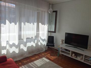 Bright room on Algorta
