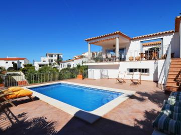 Casa L'Escala, 5 dormitorios, 12 personas - ES-89-117