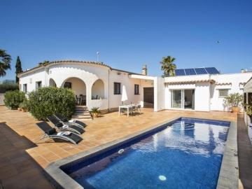 Casa Ampuriabrava, 5 dormitorios, 10 personas - ES-288-16