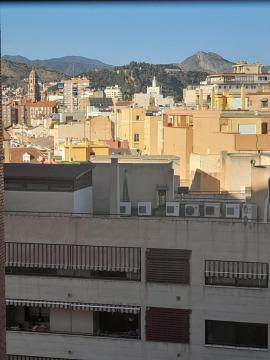 Apartamento frente a Estación María Zambrano