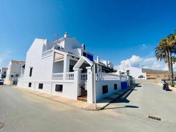 Beautiful house on the beachfront in Costa tropical