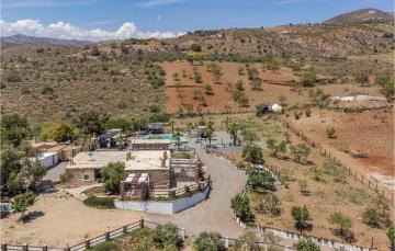 Awesome Home In Adra With Wifi, Private Swimming Pool And 2 Bedrooms 2