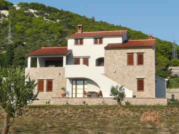 One-Bedroom Apartment in Rab VI