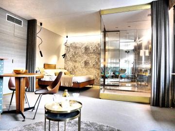Riverview Suite