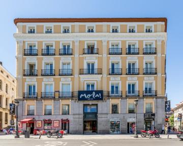 Mola Hostel