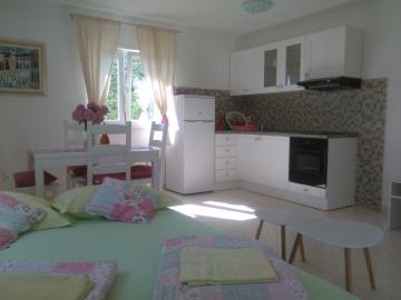 Apartments Barić Kučište