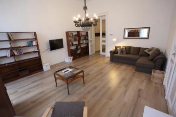 d.Five Sissy Apartment