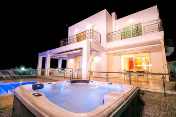 Villa White Lady