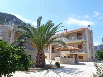 Karantonis House