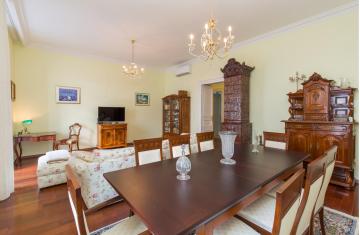 Luxury Seafront Apartment Banje