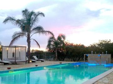 Beautiful Mansion in Torricella with Swimming Pool