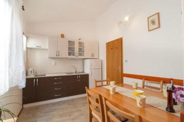Great 3bedroom family apartment Podstrana
