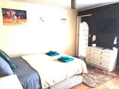 Amber Guesthouse - 6