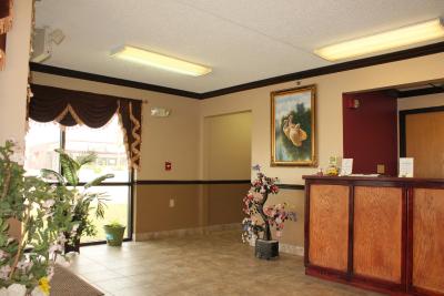 Holiday Lodge - 6