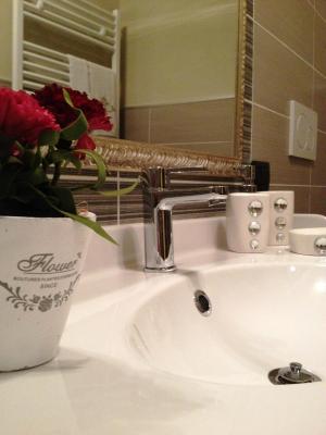 Cherry House Bed&Breakfast - 6
